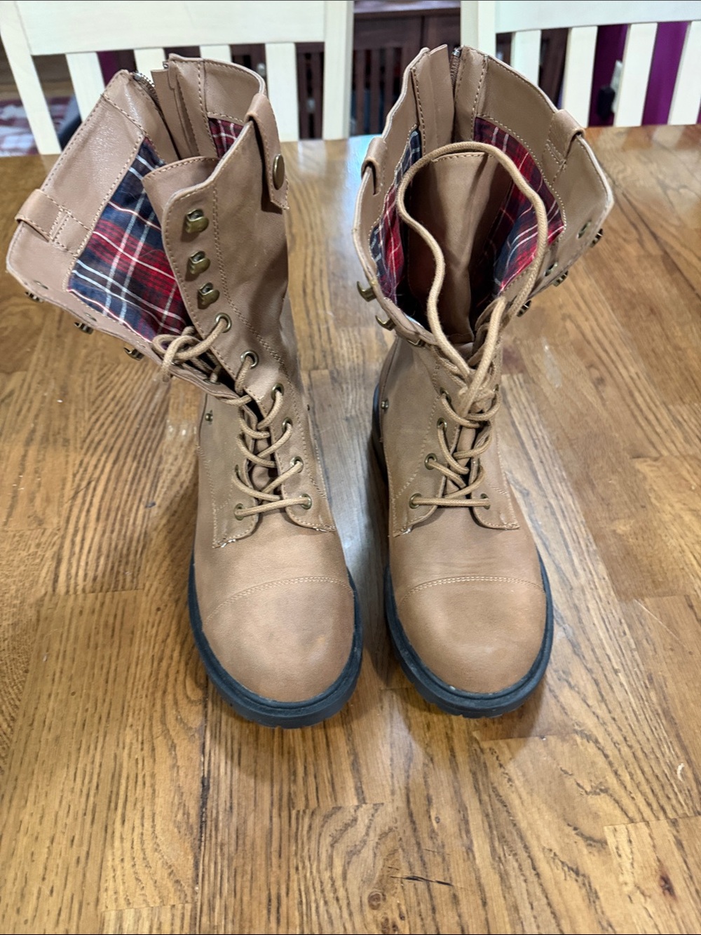 #640. Torrid boots